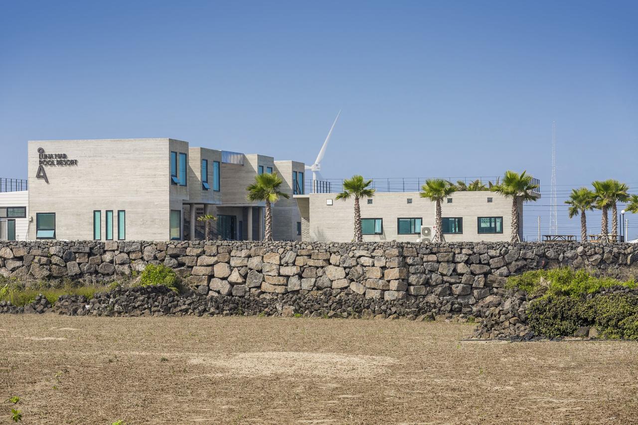 Lunamar Pension Jeju by Eksteriør bilde
